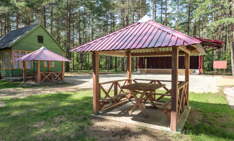 Die Verwendung eines Holz Pavillon: Ideen fÃ¼r die Verwendung in verschiedenen Jahreszeiten