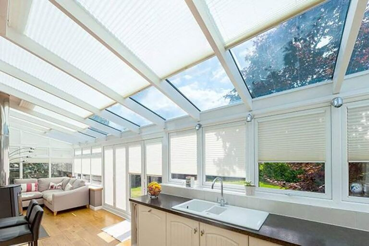 Plissee für schräge Fenster